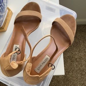 Nude Steve Madden heeled sandal